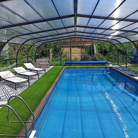 La Petellerie, Maison De Campagne Avec Piscine Pour Un Sejour Detente Moyon Exteriér fotografie