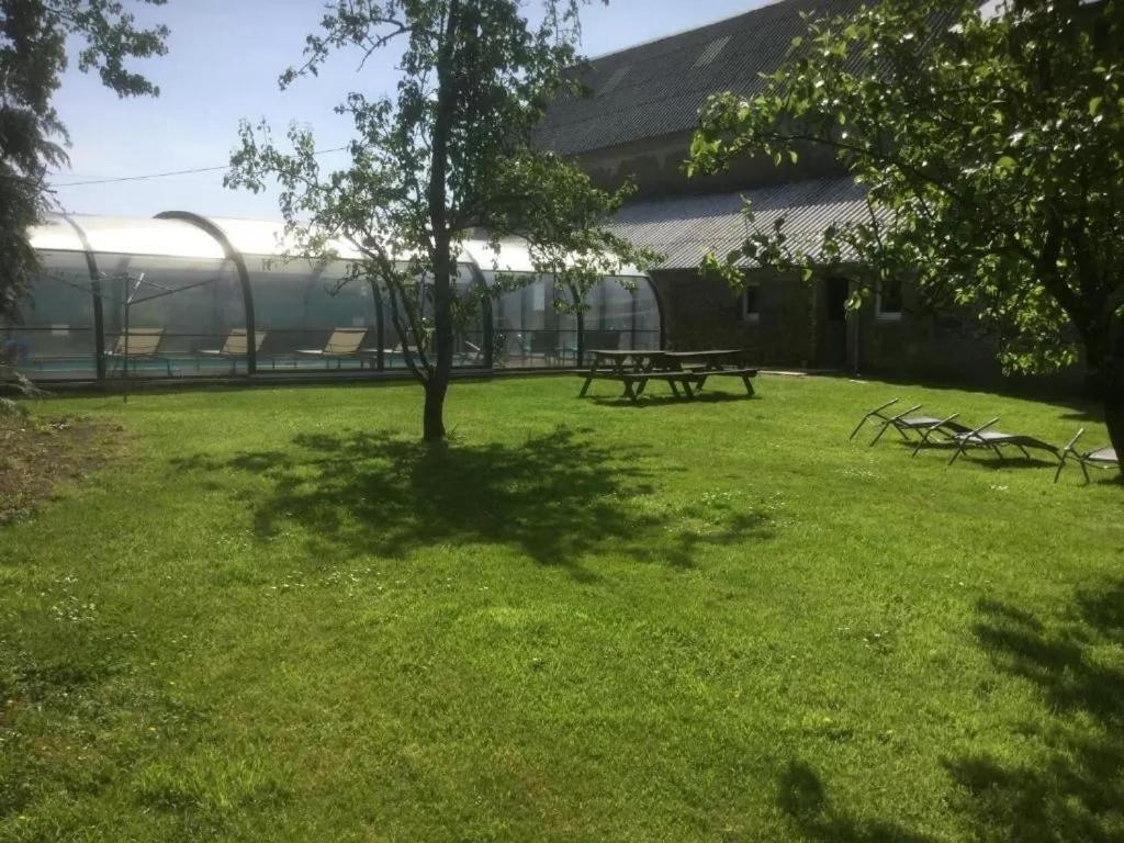 La Petellerie, Maison De Campagne Avec Piscine Pour Un Sejour Detente Moyon Exteriér fotografie